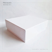 Cargar imagen en el visor de la galería, CAJA RÍGIDA GRECO BOX