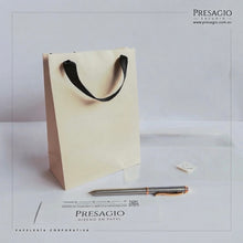 Cargar imagen en el visor de la galería, BOLSA SHOPPING DE CARTULINA MEDIANA