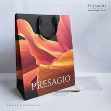 Cargar imagen en el visor de la galería, BOLSA SHOPPING DE CARTULINA EXTRAGRANDE