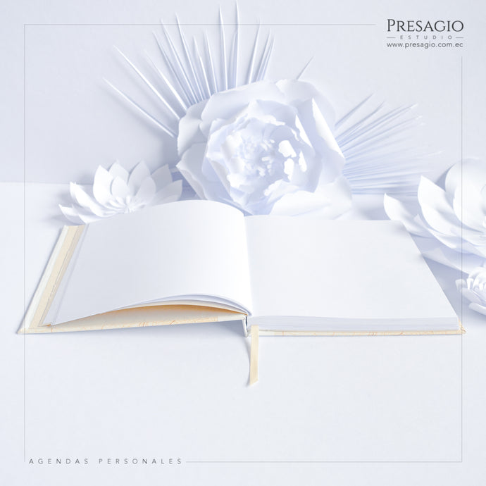 CUADERNO PERSONAL GRANDE ENCUADERNADO - 25CM CUADRADO