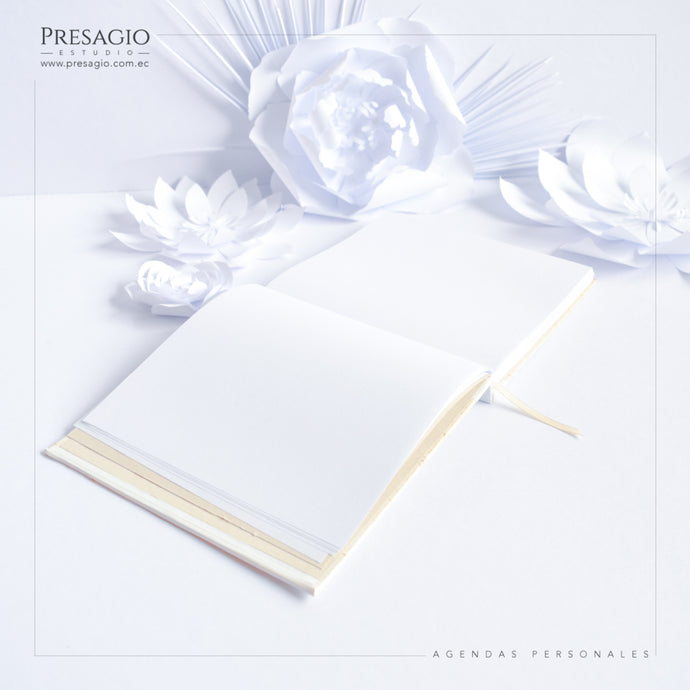 CUADERNO PERSONAL MEDIANO ENCUADERNADO - 20CM CUADRADO