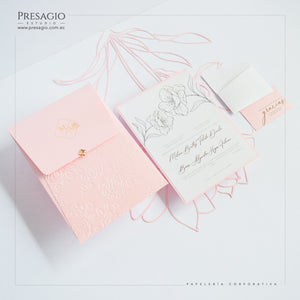 INVITACIÓN DUQUESA ENVELOPE FLOREAL