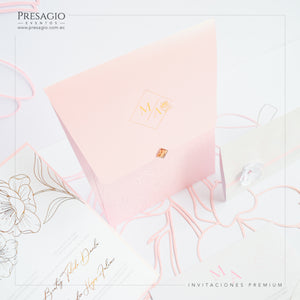 INVITACIÓN DUQUESA ENVELOPE FLOREAL